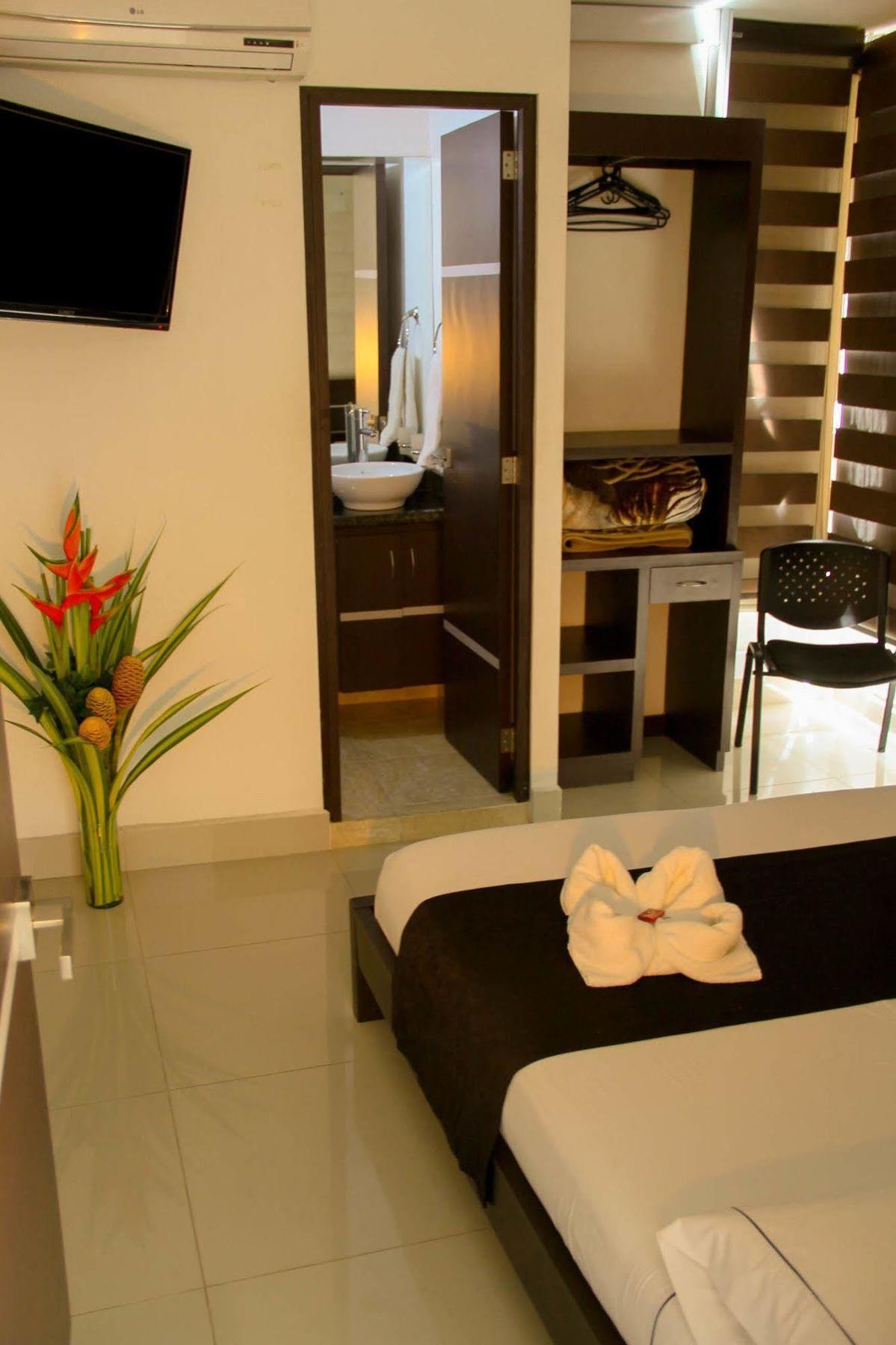 Ayenda 1254 Mi Colombia Hotel เมเดยิน ภายนอก รูปภาพ